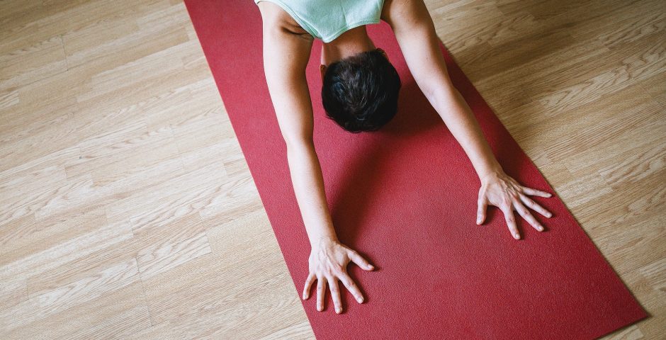 Teljes testet átmozgató hosszú gyakorlás – fókuszterületes jóga