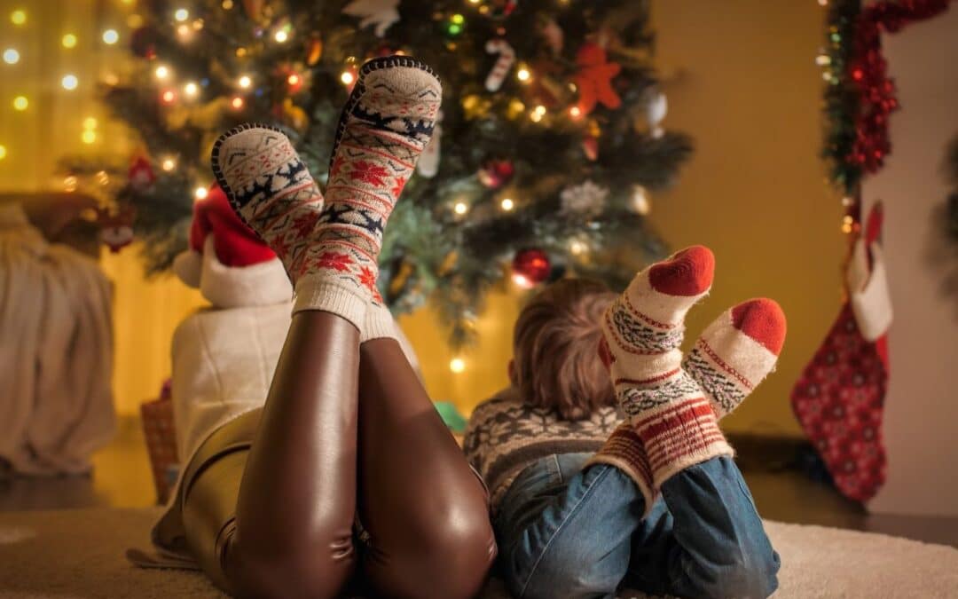 Mini-jóga: 10 perc nyugi és vidámság a karácsonyi forgatagban